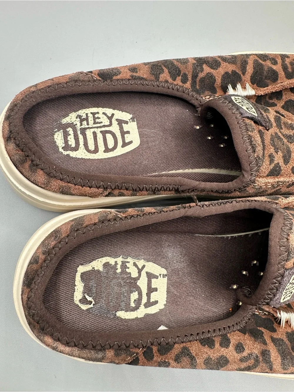 Hey Dude Austin Lift Classic Platform Leopard Slip On Women 8 Brown - Picture 10 of 11